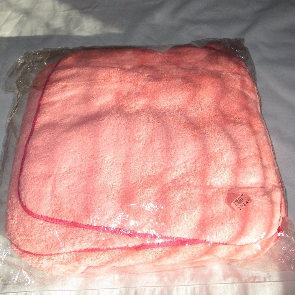 Set of 12 Ultra Soft Microfiber Towels Pink